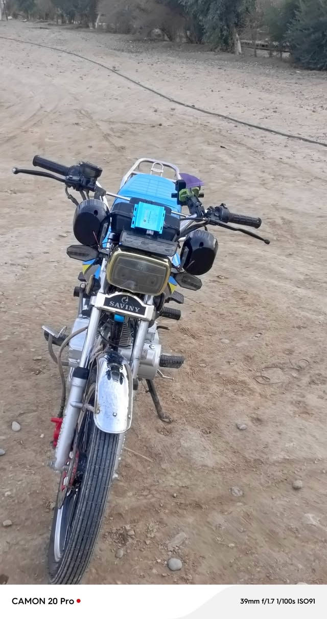 السلام عليكم دراجه للبيع موديل 2024شرط محرك نضافه فول سعر 575مكان العلم قريه  ربيضه اي ستفسار اتصال ***********
