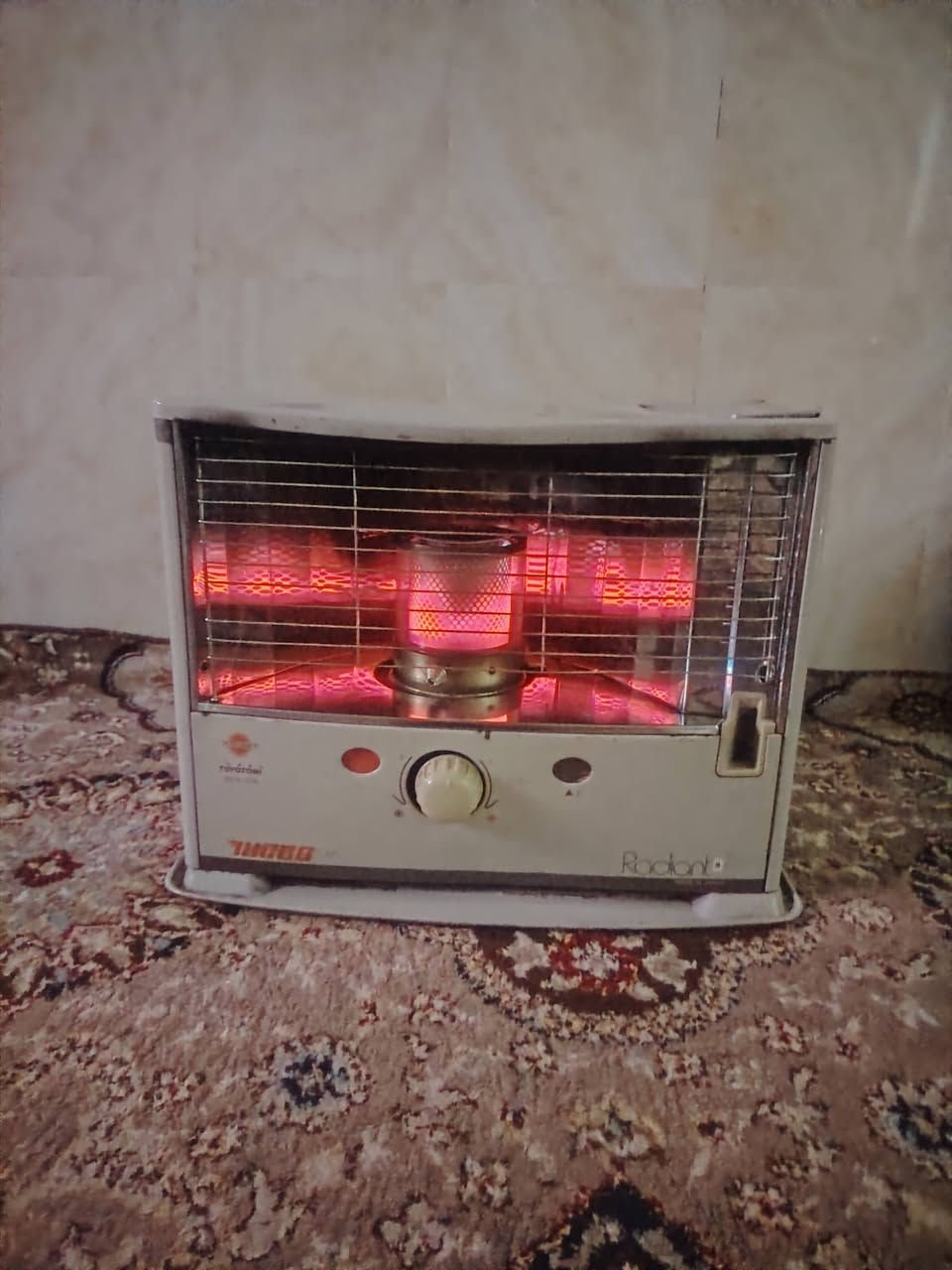 سۆپای تۆربۆ یابانی ئەسڵی وەجبە یەک زۆر پاکە بێ کێشەیە نرخی 80هەزار و مەعمەلە 
شوێن/ سـمود 
***********
