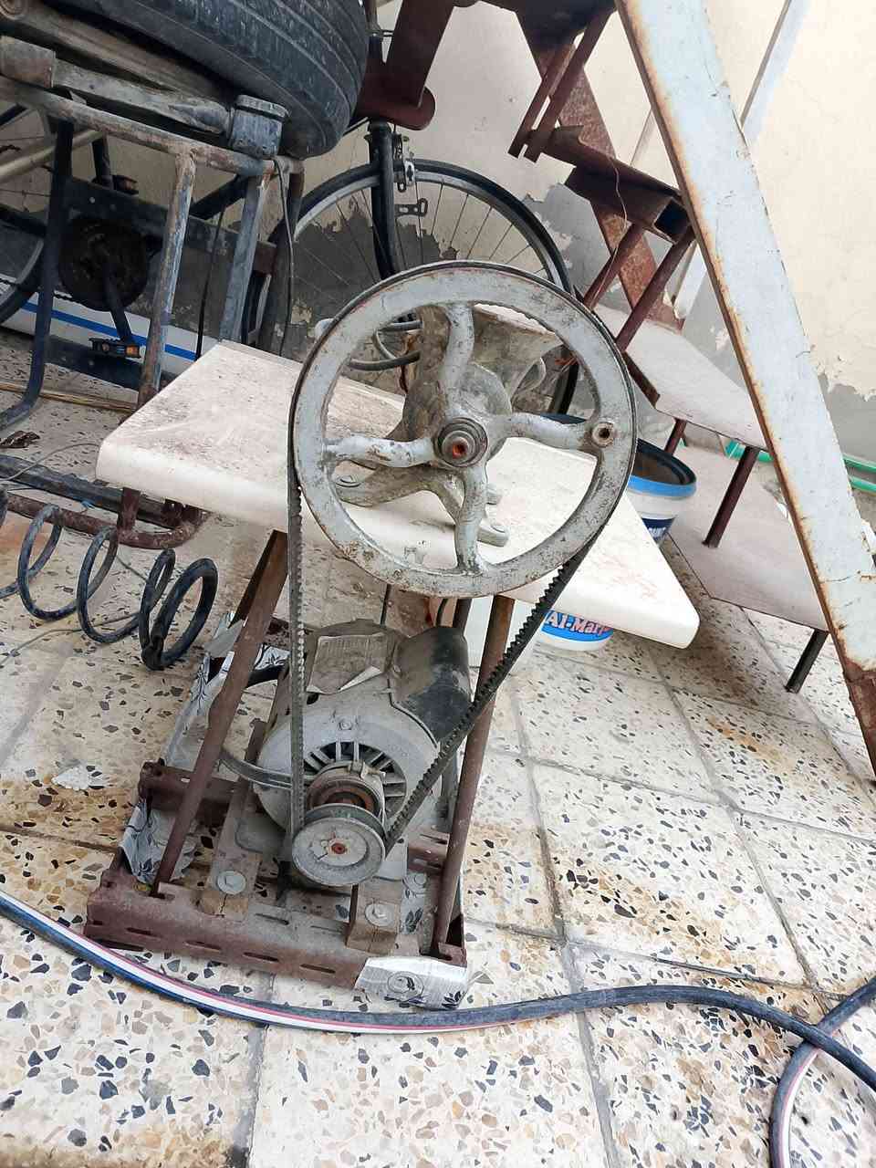 سلام عليكم مبردة شغالة ومكينة فلافل شغالة وعربانة وبرميل للبيع الشراي يدخل خاص


**إذا كنت صاحب هذا الإعلان وتريد حذفه لأي سبب، رجاءا أرسل رسالة إلى الدعم الفني**