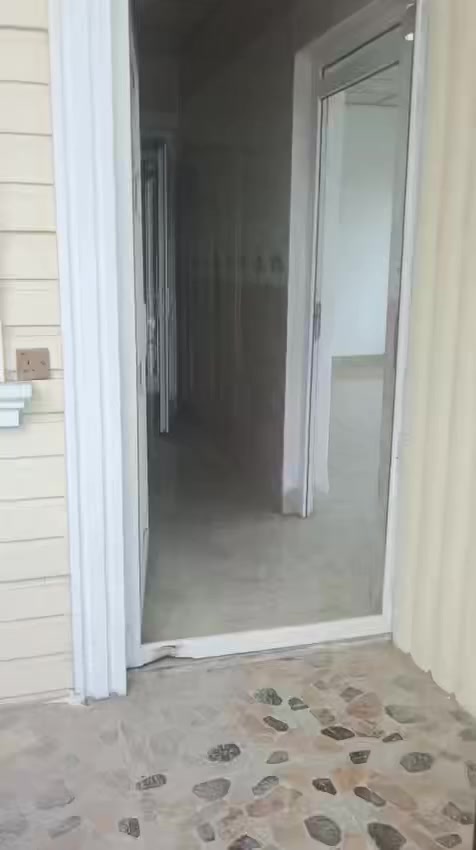 عندي بيوت للبيع لإيجار رابرين بكرحو زركته رزكاري بختياري سرجنار كاني كورده  واتساب ***********
