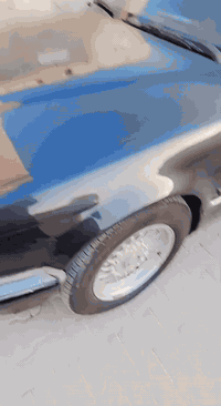 السلام عليكم اخوان موديل ١٩٨٩ المكينه كامت السعر ٤٢ للاستفسار الاتصال ***********
