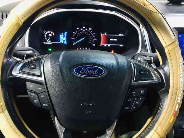 فورد ايدج 2017 للبيع او المراوس
حجم المحرك2000 تيربو 4 سلندر 
 رقم بابل مشروع وطني بأي محافظه تداور
حادث تبديل بنيد وتعديل جاملغات والباقي مكفول كفاله عامه بدون دواخل
عداد المسافات 160 ألف كيلو قابل للزياده
المواصفات sel أعلى فئه أيكو بوست 
بصمة تشغيل
بصمة ابواب
شفتات بالستيرن للقياده اليديويه (عادي)
تشغيل عن بعد (Remote Start)
صندوق ذكي يفتح بواسطة تمرير القدم من الأسفل أو باليد والريمونت شفط كهربائي 
كشنات جلد
كشنات تدفئه
كشنات تحكم كهرباء
رادار أمامي(تحديد مسار)
رادار جانبي (نقاط عمياء)
رادار خلفي(تحذير من الاصطدام)
حساسات خلفي.

اوتو هولد Auto hold
أوتو ستارت Auto start
أوتو ستوب Auto Stop
هاند بريك دكمة
تبريد مركزي+ ثلاجه بالچكمچه
ملاحظه:تبريد نقص كمبريسر 
شاشة كبيرة لمس+ كاميرا دواره
+شاشة أعطال وضبط زيت محرك وضبط مصنعي للسياره. 
Apple Car Play
Android Auto
تحكم وضعيات القيادة (Drive Modes)
دواخل بيج جلد 

تحكمات استيرن
منافذ USB+AUX
وبقية المواصفات المعروفة
السعر140 $ ) وبيها مجال .. 
رقم الهاتف( ***********) للجادين بالشراء  
الجميع
