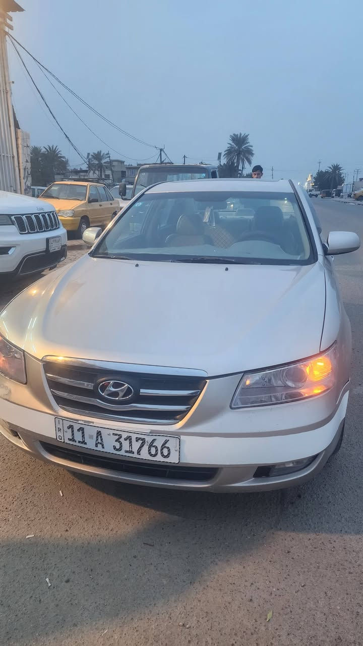 سوناتا ٢٠٠٦ مكينه v6 سياره مصبوغه حزام حادثه جاملغ لأمامي مكينه كير تخم تاير  سعر 80 بيهه مجال مكان سياره لمحموديه ***********
