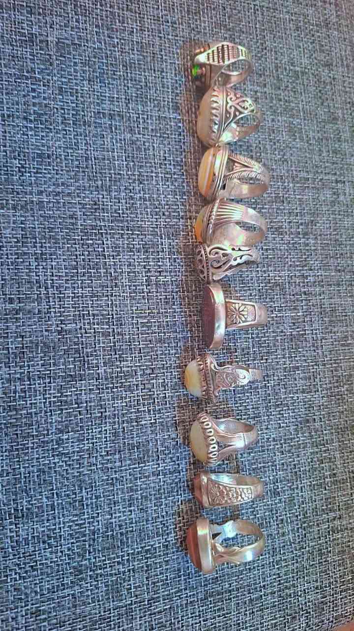 حجر سلطاني لكاط شرط بري السعر ٥٠ الف ٠خرزات سلطانيات نثيه وفحل سلطاني لكاط شرط شغالات السعر ١٠٠ قفل


**إذا كنت صاحب هذا الإعلان وتريد حذفه لأي سبب، رجاءا أرسل رسالة إلى الدعم الفني**