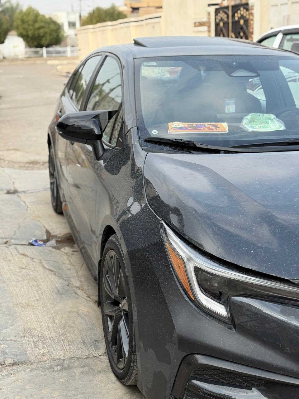 المحرك: 4-سلندر سعة 2.0 لتر (Dynamic Force Engine).  
 • القوة: حوالي 169 حصان @ 6600 دورة/دقيقة.  
 • العزم: نحو 205 نيوتن·م @ 4800 دورة/دقيقة.  
 • ناقل الحركة: CVT (ناقل حركة متغير إلكترونيًا).  
 • الدفع: أمامي (FWD).  
 • استهلاك الوقود: متوسط نحو 6.8 ل/100 كم  

 • نظام تنبيه ضد الاصطدام الأمامي وبلوتوث.  
 • كشف النقطة العمياء وتحذير مرور خلفي (ميزة في حزمة SE Plus).  
 • نظام تثبيت سرعة مع تقنية تثبيت متطورة (Adaptive Cruise Control).  

الراحة والتقنية
 • مفتاح ذكي للدخول وتشغيل السيارة.  
 • شاشة معلومات وترفيه تدعم Apple CarPlay & Android Auto.  
 • مقاعد أمامية مدفّأة.  
 • منافذ USB أمامية.  

الهيكل والعجلات
 • سيارة هاتشباك مدمجة.  
 • عجلات سبائكية 16 إنش.  
 • نظام تعليق ماكفرسون أمامي وتعليق خلفي متعدد الوصلات.  للاستفسار الاتصال على الرقم *********** المكان الانبار الرمادي السعر ١٧٠ وبيها مجال بسيط
