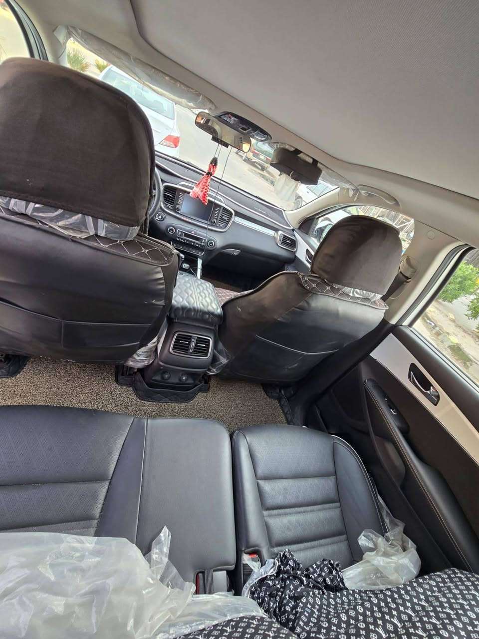 سورينتو 2020 جي تي لاين خليجي  أعلى فئة بالسورينتو 
مكفوله كفاله عامة لا صبغ ولا بارد ولا تبديل
ماشيه 98000 كيلو
رقم بغداد الماني
السنوية بأسمي
كير ومحرك وكهربائيات مضمونه وعلى الفحص
مكان السيارة بابل  

رقم صاحب سيارة
***********
