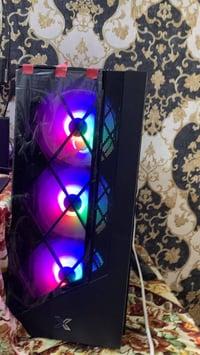 للبيع تجميعه Processor: AMD Ryzen 5 7600 Desktop Motherboard: Gigabyte...