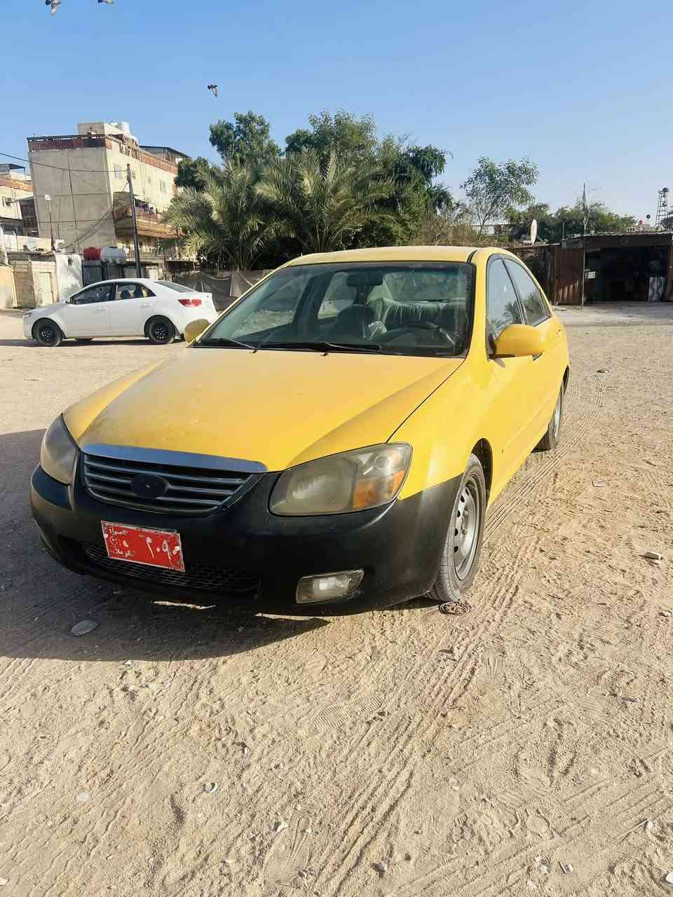 سلام عليكم 
 كيا اسبكترا للبيع فقط 
 2007
مبدل بنيد وباب خلفي 
وبيها حادث بسيط مامصلح موضح بالصور 
كير مكينه حدادية تبريد كله تمام تخم تاير منظومة تبريد كاملة جديدة راديتر ماء جديد مكينه صارلي سنتين من شادها تفرعات مكينه اغلبها جديد من دينمو نوزلات باو مشط ستيرن السيارة  
السعر 55بيها مجال السيارة محتاجة صبغة جديدة الباقي  كله تمام تفاصيل اكثر ***********
