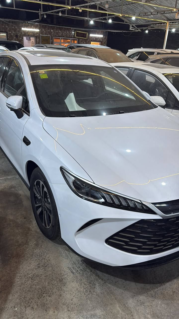 ‼️توفر حديثاً ‼️
🆕BYD كين بلاس فلاكشب🆕
فول مواصفات

♦️13 كاميرا محيطية
♦️فتحة سقف
♦️كشن كهرباء
♦️نقاط عمياء
♦️شاشة كبيرة
♦️رادار تفاعلي
♦️مرايا شفط
♦️مثبت سرعة تفاعلي
♦️ملحقات كاملة(شاحن+ارضيات+كرت تشغيل)

⬅️⬅️السعر23.300.000 مليون دينار

📍العنوان:بغداد الكريعات شارع الوقف السني معرض الفرقان لتجارة السيارات

☎️للاستفسار:
***********📞
***********📞
***********📞
