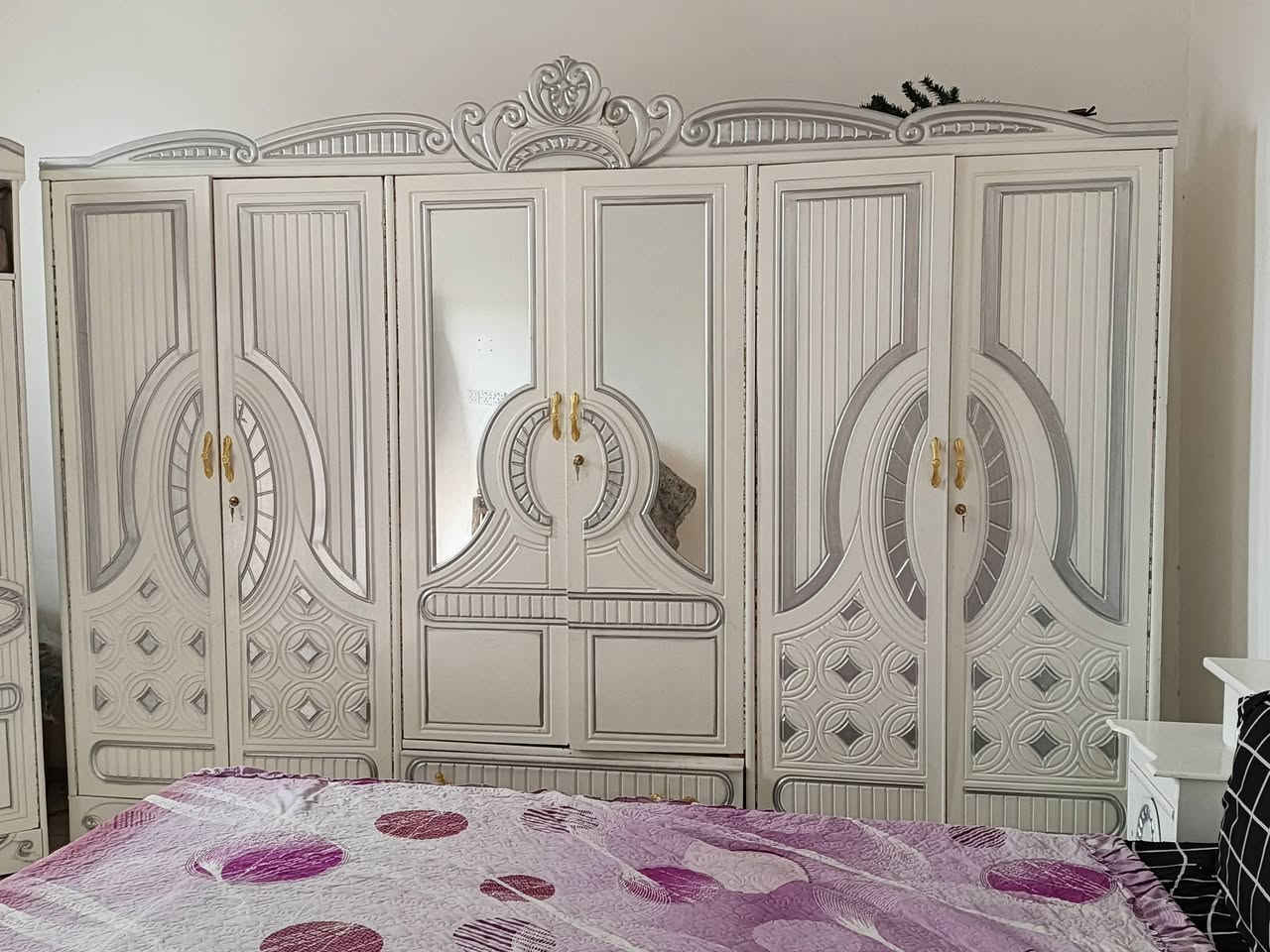 غرفه نجاره لبيع ***********
