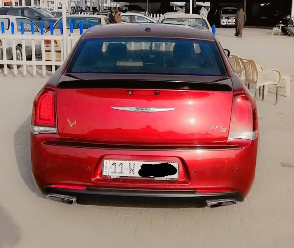 سلام عليكم كرايسلر للبيع موديل 2014اصل اصل رقم بغدادابسمي تحويل ثاني يوم وارد آمريكي المواصفات تو ويل بصمه ابواب
شاشه كبيره

كامره خلفيه

تحكم ستيرن

تبريد قطعتين

نظام سكيورتي

مكينه 6 سلندر 3600

كشن جلد كهرباء تدفئة

وباقي المواصفات معروفه سيارة نظيفة وجاهزة

حداديه

تبريد تدفئه تخم تاير كير ومكينه العنوان نجف الاشرف

و لباقي تفاصيل بل سونار مرفق بلصور شراي اتصل ***********
