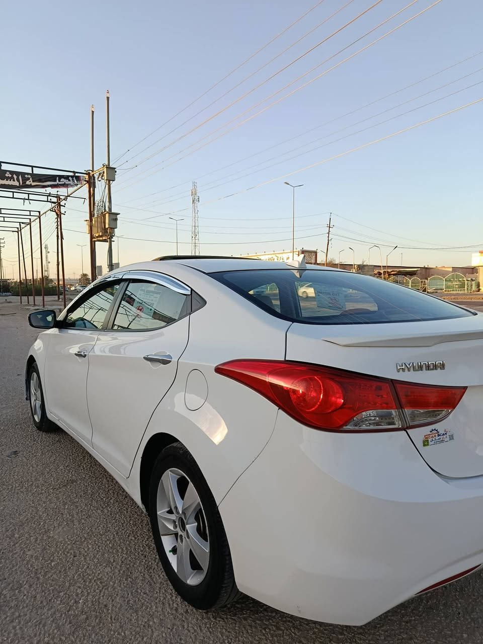 السلام عليكم 
للبيع النترا 2014 خليجي رقم بغداد بأسمي كير مكينه حداديه مكفولات تدفئه تبريد مكفولات مكينه 1800 دوش مواصفات معروفه تحكمات اشاير بالمري + شفط فتحه سقف شاشه كامره السونار مرفق مع المنشور 
السعر 108 وبيه مجال لشراي 
عنوان السياره بابل المركز .. 
للاستفسار الاتصال على الرقم ***********
