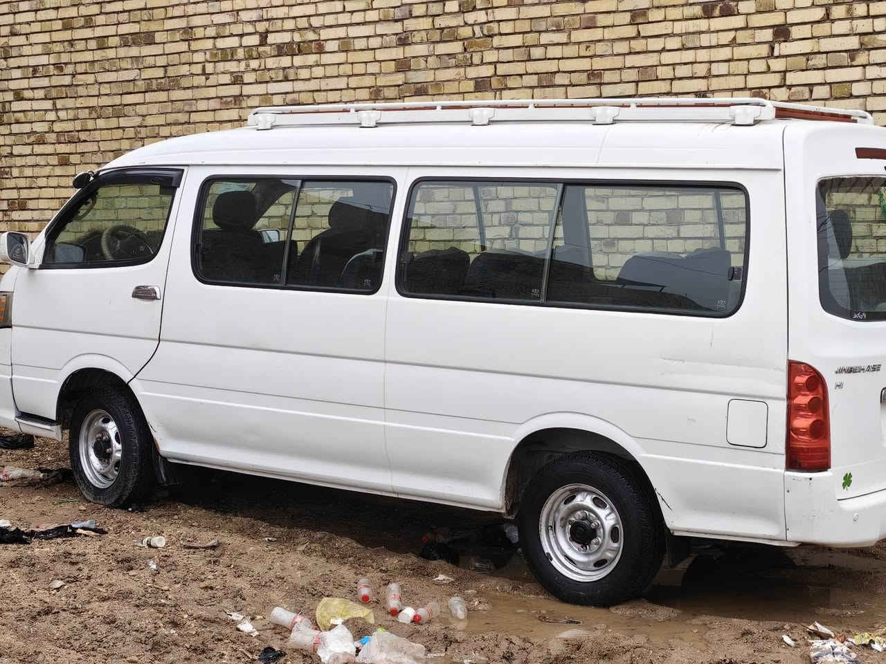 السلام عليكم ورحمة الله وبركاته سيارة للبيع كفاله عامه بل تصوير موجود تحويل ثاني يوم شرط السياره متنباع اذا مو تحويل باسمي الاتصال عله الرقم *********** أو الرقم الثاني *********** وبل خدمه السيارة حاليا في ميسان العمارة
