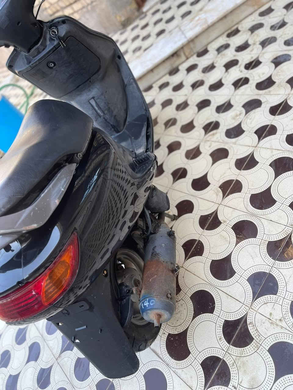 سلام عليكم دراجه للبيع فراشه فحل نضيفه فول درجه من مكينه من كل شيء سعر 450  

+964 775 060 1041
ماعندي ماسنجر بس واتساب
