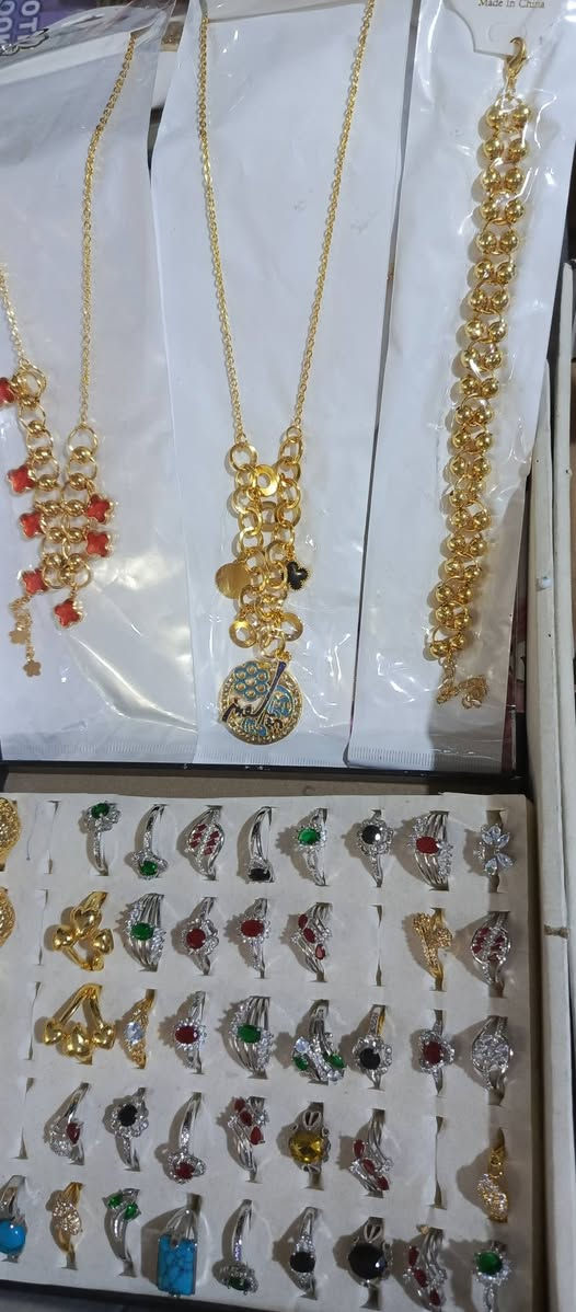 اكسسوارات نسائيه بناتي بكل الاسعار من الربع إلى الألفين يتوفر في مجمع الذوق الرفيع قظاء الفجر قرب مدرسة الوفاء للبنات مقابل المولد


**إذا كنت صاحب هذا الإعلان وتريد حذفه لأي سبب، رجاءا أرسل رسالة إلى الدعم الفني**