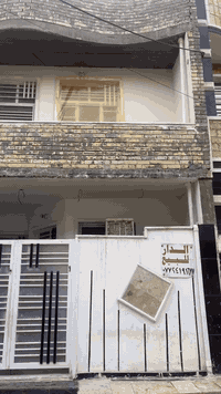 بيت للبيع 70 متر سريدات مربع الأول قرب اسواق المنتضر 07724191677