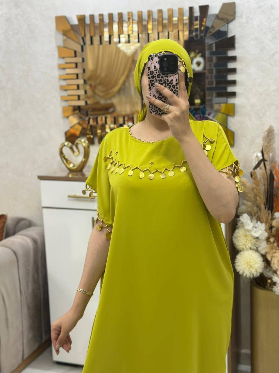رواق قاسميRk
كسوة  المصرية بالفولار. منبت باليد
Robe avec perlage
طويلة او عريضة
توب كريب. روزة 
Tissu crep
التمن 199درهم
والتوصيل مجاني


**إذا كنت صاحب هذا الإعلان وتريد حذفه لأي سبب، رجاءا أرسل رسالة إلى الدعم الفني**