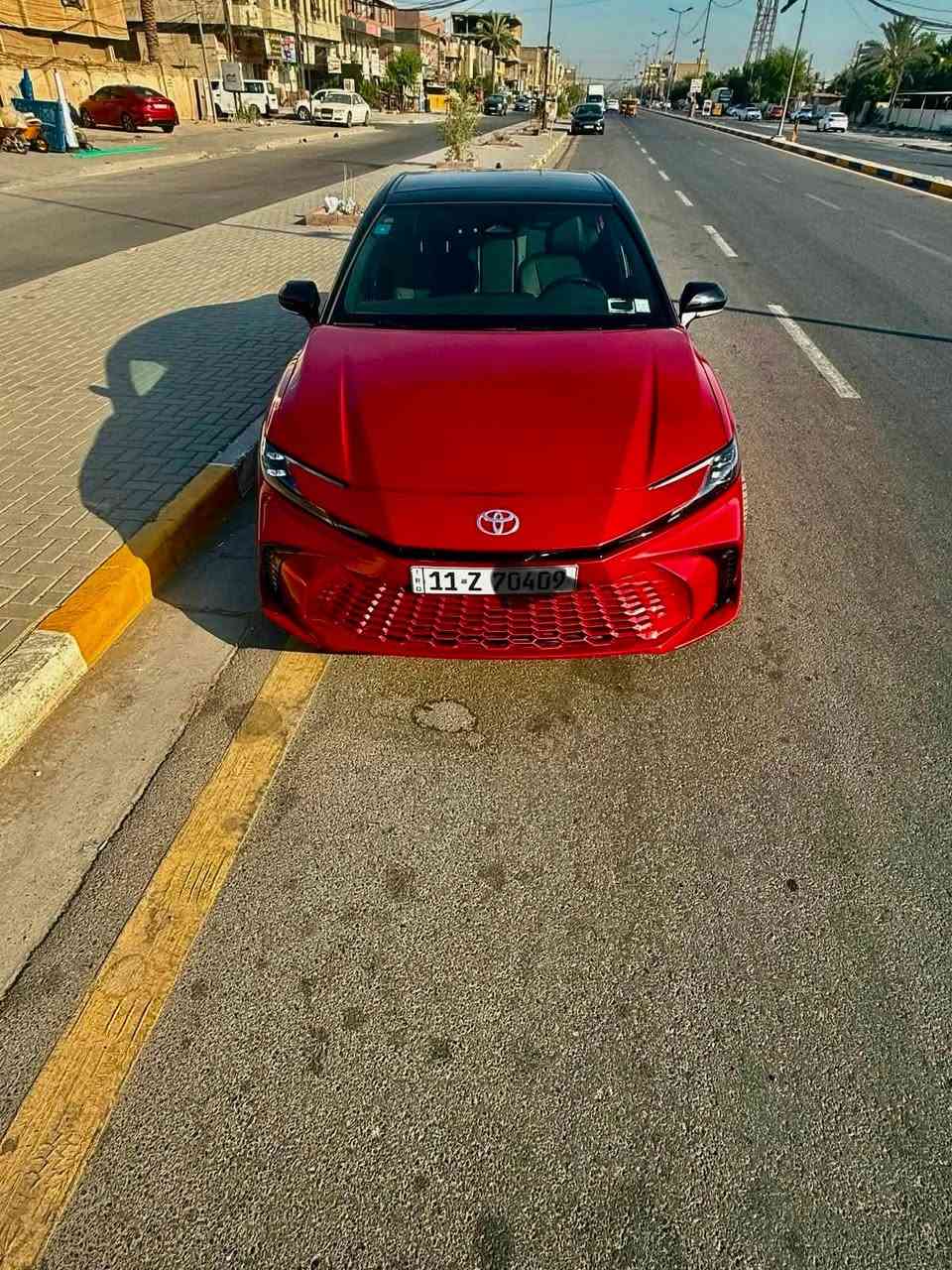 🚗 للبيع
تويوتا كامري XSE موديل 2025 

🌍 المدينة –  بغداد - حي العامل 

ماشيه قليل 9000(Mi)

✅ المواصفات :

✔️ موديل: 2025

✔️ الفئة: XSE (سبورت

✔️ الحالة: نظيفة جداً

✔️ ممشى: كم

✔️ ويل  قياس 19 إنچ (سبورت)

⚙️ المحرك:

✔️ 4 سلندر

✔️ سعة 2.5 لتر

✔️ هايبرد (Hybrid)

✔️ صرفية وقود ممتازة جداً

كير أوتوماتيك

✔️ شاشة وسطية كبيرة (Touch)

✔️ شاشة عدادات ديجيتال

✔️ Apple CarPlay + Android Auto

✔️ بصمة تشغيل + دخول بدون مفتاح

✔️ مقاعد جلد رياضية

✔️ تحكم كهربائي بالمقاعد

✔️ تدفئة وتبريد مقاعد

✔️ تحكم ستيرن متعدد الوظائف

✔️ نظام صوتي عالي الجودة

✔️ شحن لاسلكي

✔️ منافذ USB متعددة

✔️ مكيف ثنائي المناطق

✔️ كاميرات 360 درجة

✔️ حساسات أمامية وخلفية

✔️ مثبت سرعة ذكي

✔️ نظام المحافظة على المسار

✔️ تحذير النقطة العمياء

✔️ نظام الفرملة التلقائية

📌اي ستفسار ***********:
