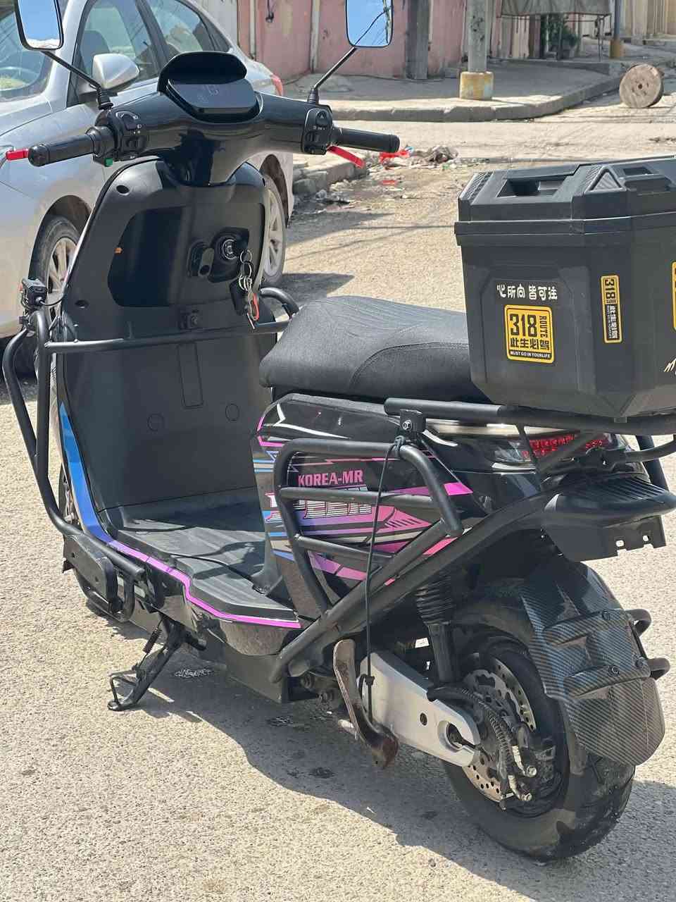 سلام عليكم دراجه شحن للبيع عليه 6بطاريات ريان دبل جدد سعرها 625وبيه مجال بصيط شراي اتصل ***********مكاني حي  عدن للتوضيح مرايت مبدله
