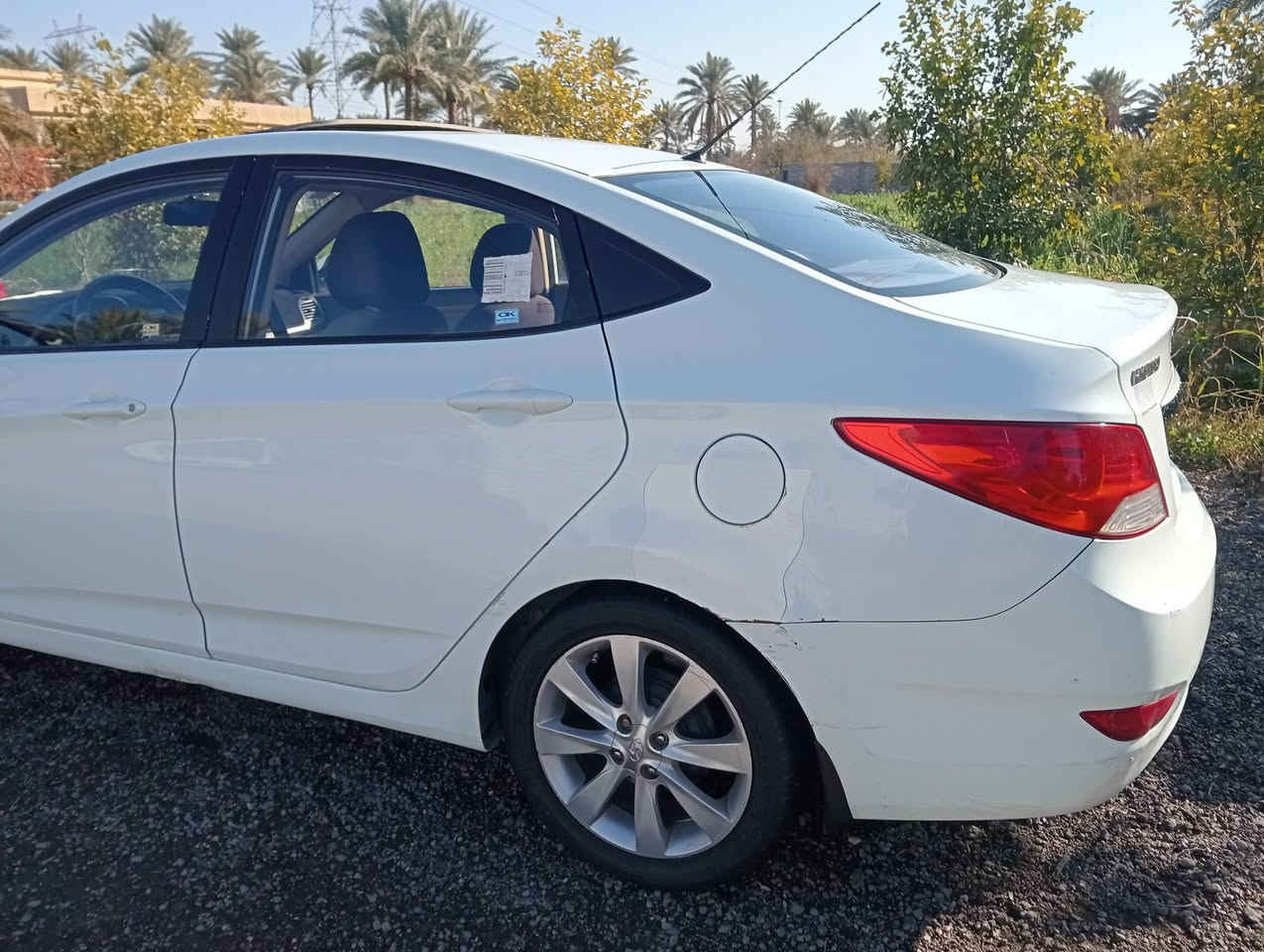 سلام عليكم
للبيع اكسنت موديل 2012
خليجي بيها صبغ بل بنيد شويه بدون ضربه 
رقم بغداد تحويل مباشر 
فول مواصفات مكينة 1600دوش
صدر جديد تخم تاير جديد سياره جاهزه 
سعر 100$ وبيها مجال 
الهاتف ***********
