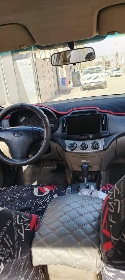 السلام عليكم النترا خليجي ٢٠١٠ محرك ٢٠٠٠ ضربتها جاملغ جهة السائق واصل للغد ..سياره جاهزه ان شاءالله تعال وشوف بعينك شرط الفحص السعر ٨٤ ورقه مكاني شارع فلسطين بأسمي *********** بياع شراي ما ابيع شرط التحويل وبيها مجال حق الجيه
