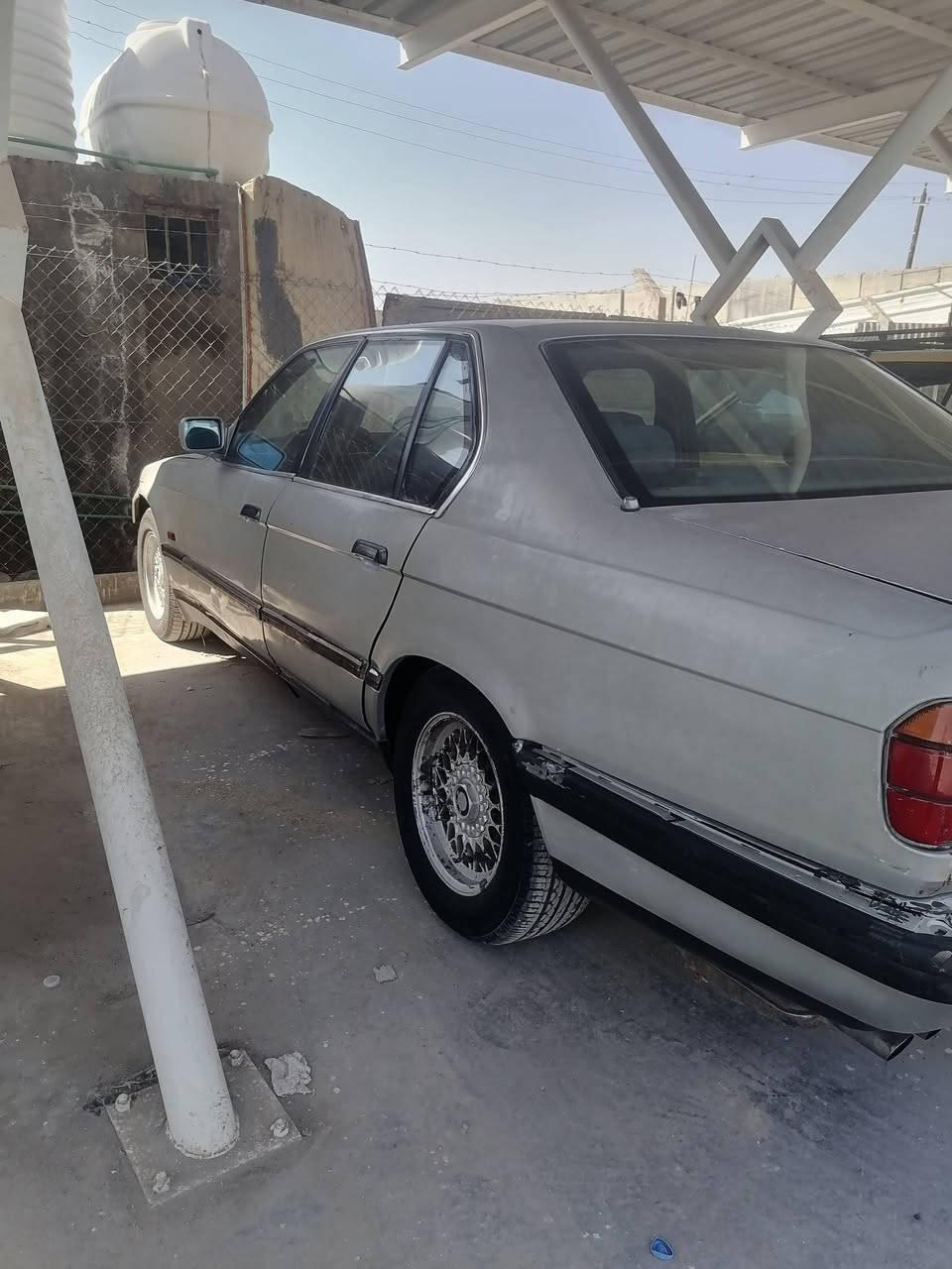 السلام عليكم مكلف بالنشر بي ام دبليو موديل ٩٢ رقم إنبار مشروع وطني كير تمساح مكينه ٧٣٥ جديده ٨ سلندر كير ومكينه جدد حداديه حلوه دواخل جيده جدا مصبوغه عام بيهه طخه جاملغ أيمن أمامي بدون داخل تحويل مباشر تخم تاير جديد سياره جاهزه وخير من الله السعر ٣٢ ورقه وبيهه مجال مكانهه الصويره *********** واتس اب ***********
