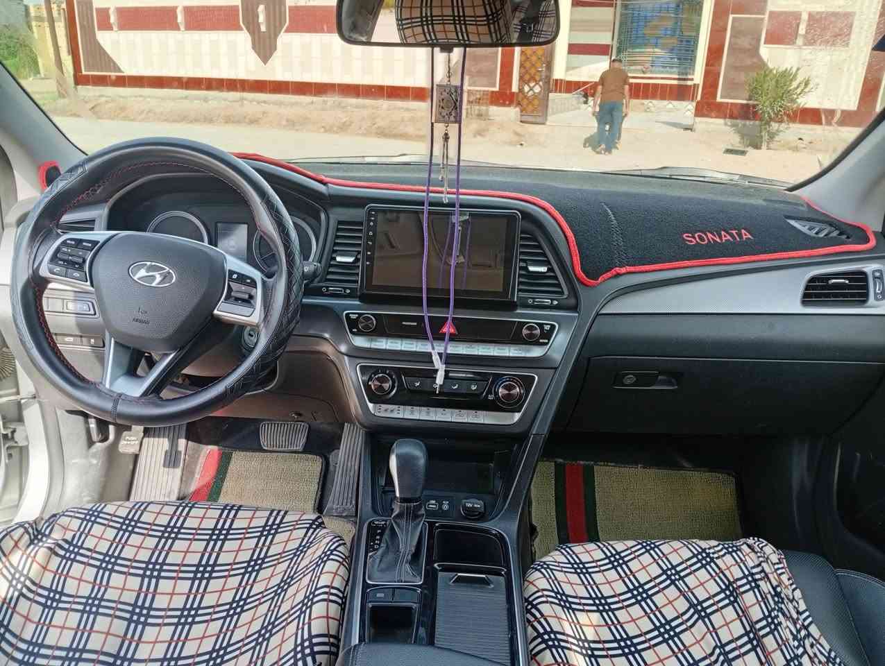 للبيع
سوناتا موديل 2019 وارد كوري مكفوله كفاله عامه من الضربه والصبغ  كامل المواصفات محرك ،2000 
السعر ،165
العنوان البصرة قضاء المدينه 
السنويه باسمي والرقم بصره وتحويل ثاني يوم 
الهاتف ***********
