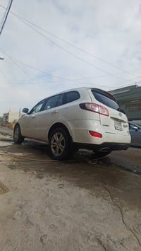 سنتافيا 2011 خليجي فول موصفات ١-حساسات خلفي عدد ٤ ٢-مرايات شفط ٣- بنور...