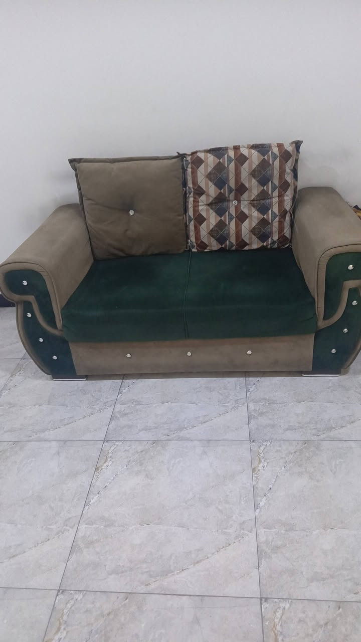 سلام عليكم سعر 300 تواصل رقم ***********
