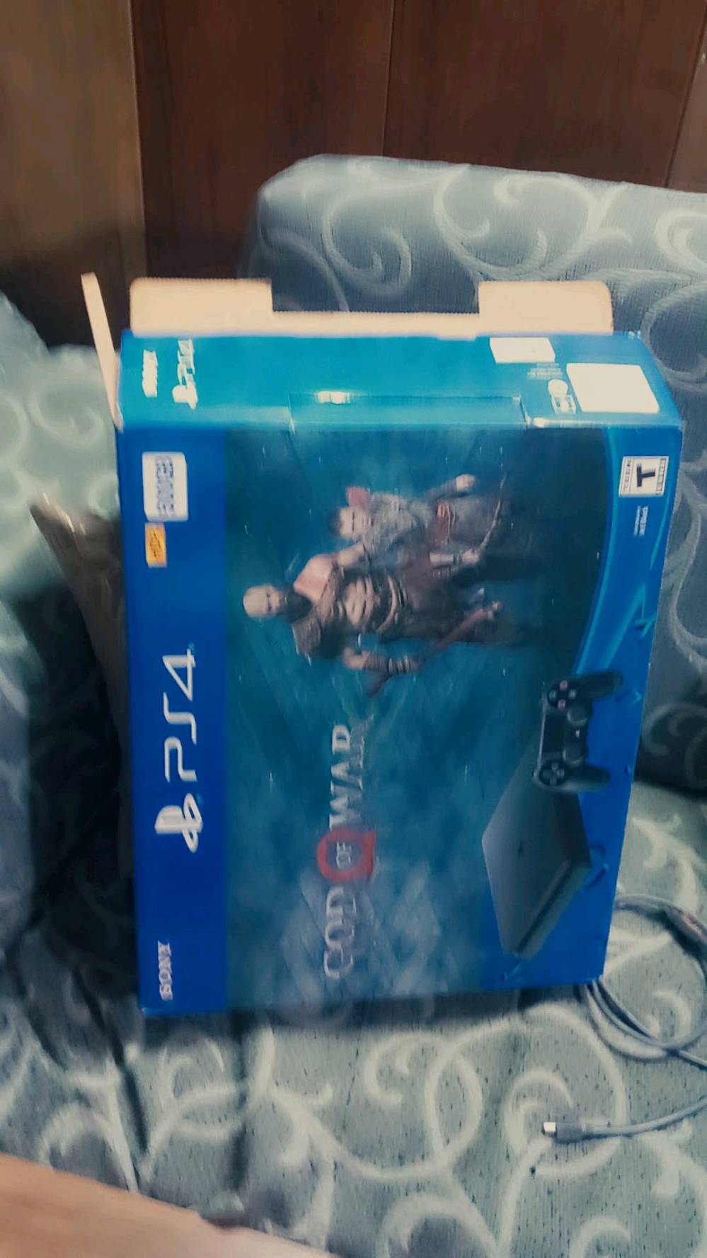 بلي فور للبيع السعر 250 فقل امانه الله البلي جديد ما مبدل بي شي  العنوان بغداد البوعيثه