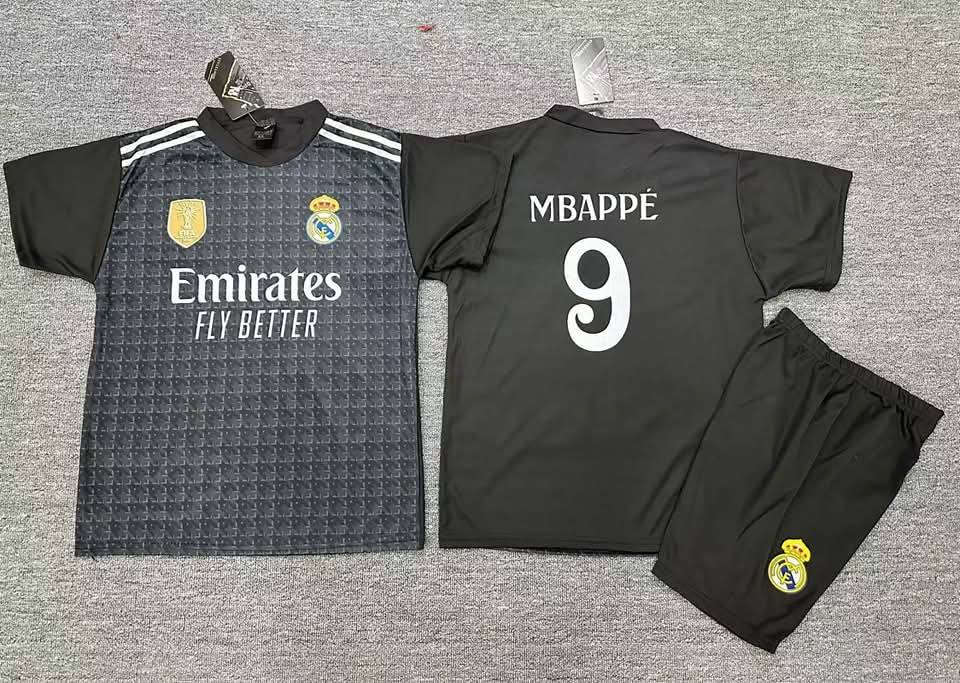 دريسات رياضيه ⚽
الحجز عن طريق بيج جوجو كوين لجميع الألبسة 
القياسات ولادي ( 4 . 6. 8. 10) سنوات سعره 5
القياسات شبابي ( 20.18.16.14)سنوات  سعر 8
توصيل بسماية الف دينار 🏍️
توصيل جميع المحافظات ب3 الاف دينار 🚗


**إذا كنت صاحب هذا الإعلان وتريد حذفه لأي سبب، رجاءا أرسل رسالة إلى الدعم الفني**