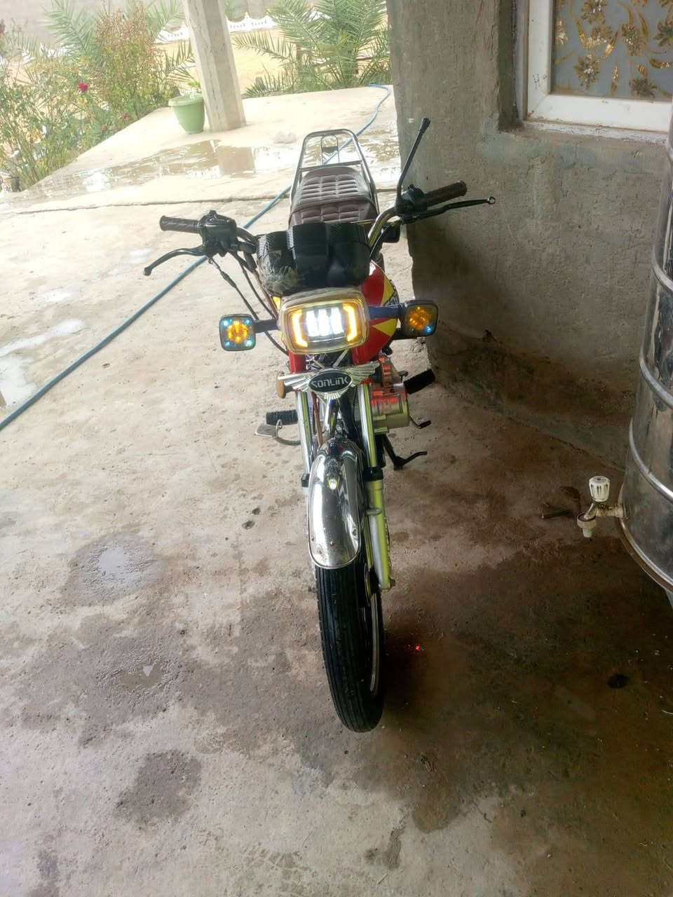 سيفان 24
دراجه بيها نقوصات بصيطه 
سعر 575بيها مجال قليل 
مكاني بعقوبه باب الدرب 
***********
