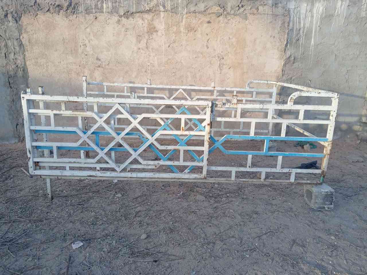 للبيع ٢٥٠ وبي مجاال
***********
