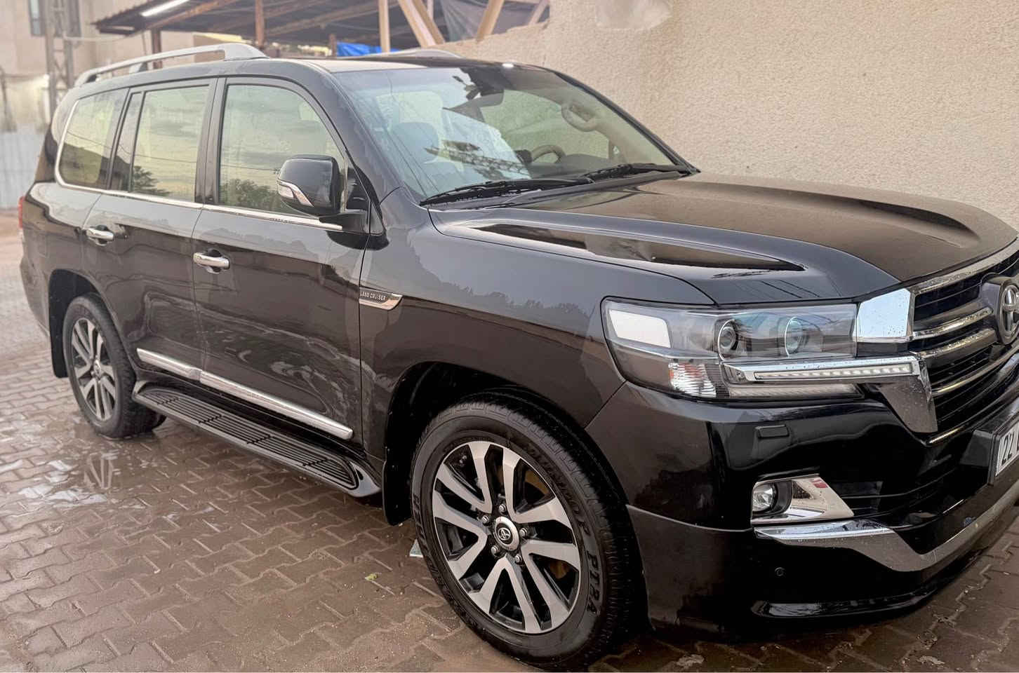 لاندكروز 2019 كراند تورن فووول موصفات 8 سلندر ماشيه 98 الف سياره نضيفه وجاهزه 100% وكفاله عامه عدا بارد موضحه بصور 
رقم اربيل 
530 وبيها مجال
***********
البصره ابي الخصيب البصرة, العراق
