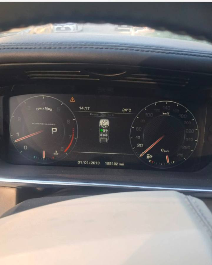 RANG ROVER - SPORT 14
سعر السيارة 21.500$ 

رقم مميز جدا جدا بغداد
سنويه هزة جديدة تحويل مباشر

محرك 8V سوبر جارج 
مفتوح المحرك للصيانة فقط
ماشية 181الف كيلو

مواصفات السيارة فول مواصفات

بانوراما .. بصمة تشغيل .. بصمة ابواب .. دوسات كهرباء .. شاشتين + نظام كاربلي + خرائط عراق .. كشنات هيتر .. كشنات كهرباء .. كشنات خزن .. سترين كهرباء وهيتر .. ثلاجة .. مري شفط وكلاب .. فور ويل .. مودات قياده .. تبريد قطعتين ثلج .. حساسات امامي وخلفي .. دواخل صاج .. اناره محيطيه ليد .. داخل اوف ويات .. سستم سماعات ميرديان .. فول ويل .. جكات تعلي السياره وتنصيها .. مودات قياده .. 

وباقي مواصفات المعروفه 

(( حادث واحد الجاملخ الخلفي نصه صبغ فقط 
وصبغ جزء بسيط جدا على شكل دائرة صغيره بالبنيد ضرر مال حجارة واكعه جانت ))

دهن وفلاتر بانزين كامل مبدل جديد نوزلات وبلكات كامل مبدل جديد السياره مسويلها ادامه عامه

للتواصل : ***********.       ***********
