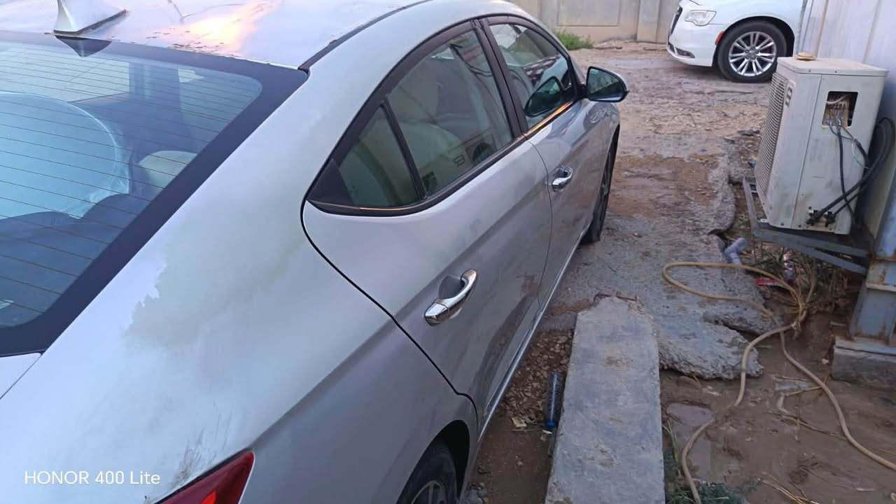 سلام عليكم

النترا موديل ٢٠١٨ امريكي مكينه ٢٠٠٠ دوش 

ماشيه ٨٥ ميل سياره ضربته بجم مبدل بنيد و جاملغ وسياره متعوره قماره مالته اثر بلوكه وسياره بيه ملاحظات شوف العين وبيه بدايه جراد سياره رقم ذي قار جديد سعر ٨٧

***********
