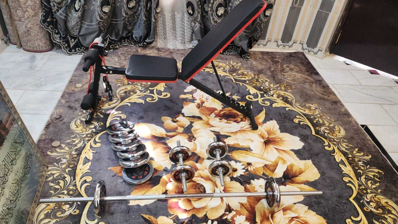 دمبلصات مع شفت مع اوزان مع مصطبه اعلى اسفل وسط
السعر ٢٠٠ 
المكان  كربلاء 
***********
***********
