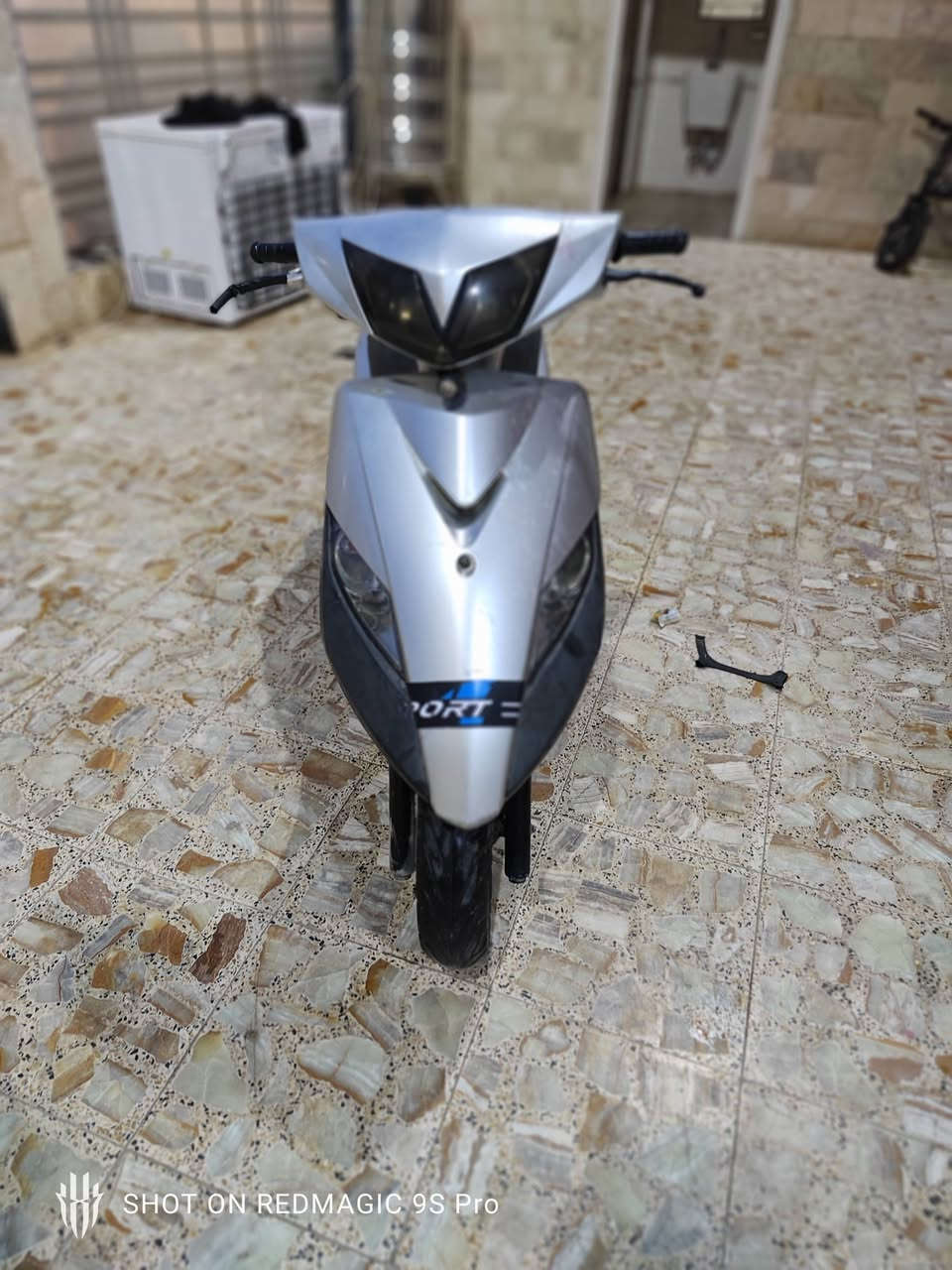 دراجه ثعلب لبيع سعر 350بيها مجال
متروكه صالها شهر يرادلها تاير بس وقبق بانزين مابيها شي شغاله بس من بنجرت تركتها عنون يم مجمع العذراء مقبيل سوك جبير ستفسار ***********فقط وساب
