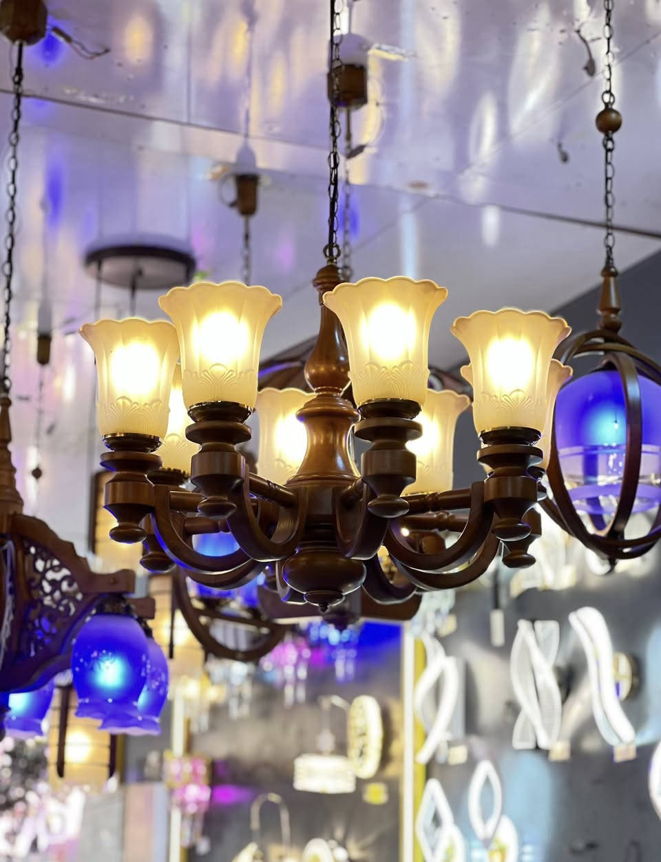 تحية تحية طيبة 🤍وصلنا حديثاً ثريه خشب ملكي سقفي اسعار مناسبه 🔥🟨تتوفر خدمة توصيل لجميع محافظات العراق🟢🟣العنوان : الناصرية - الصالحية - شارع الوقائي قرب السريع للاستفسار اكثر مراسلتنا على الخاص او الاتصال على الرقم التالي : ‏‪0783 724 6249‬‏او المراسلة على الواتساب رابط قناة  التليجرام : https://t.me/alnoor_lightاناره #اضاءه #ثريات #مودرن #براكيت #ثريه #كهربائيات #مصابيح #انارة_حديثه #لدات #ديكور #ديكور_مغربي #العراق #البصره #ذي_قار #بغداد #كربلاء #النجف #الكوت #ميسان #صلاح_الدين #الانبار #نينوى #اربيل #دهوك #الموصل #سامراء #السماوه #بابل #الحله  تتوفر خدمة توصيل لجميع محافظات العراق🟢🟣العنوان : الناصرية - الصالحية - شارع الوقائي قرب السريع للاستفسار اكثر مراسلتنا على الخاص او الاتصال على الرقم التالي : ‏‪0783 724 6249‬‏او المراسلة على الواتساب رابط قناة  التليجرام : https://t.me/alnoor_light  #اناره #اضاءه #ثريات #مودرن #براكيت #ثريه #كهربائيات #مصابيح #انارة_حديثه #لدات #ديكور #ديكور_مغربي
