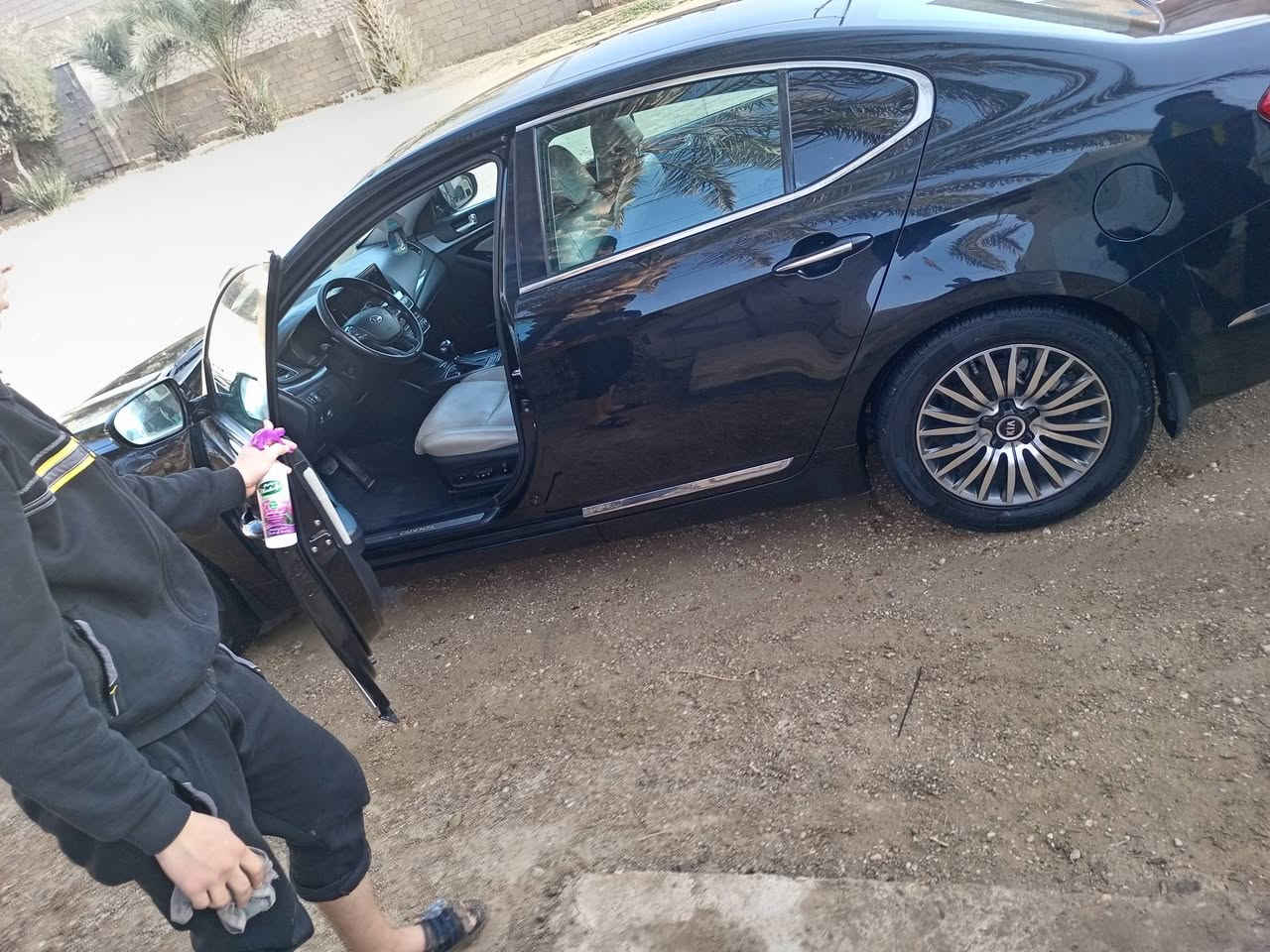 السلام عليكم
كادنزا ملكي موديل 16
فول واحد على واحد
كامل مواصفات
كفاله عامه
السعر 155 ورقه وبيه مجال قليل
رقم أربيل دولي تحويل
مكاني رمادي
اتصال ***********
