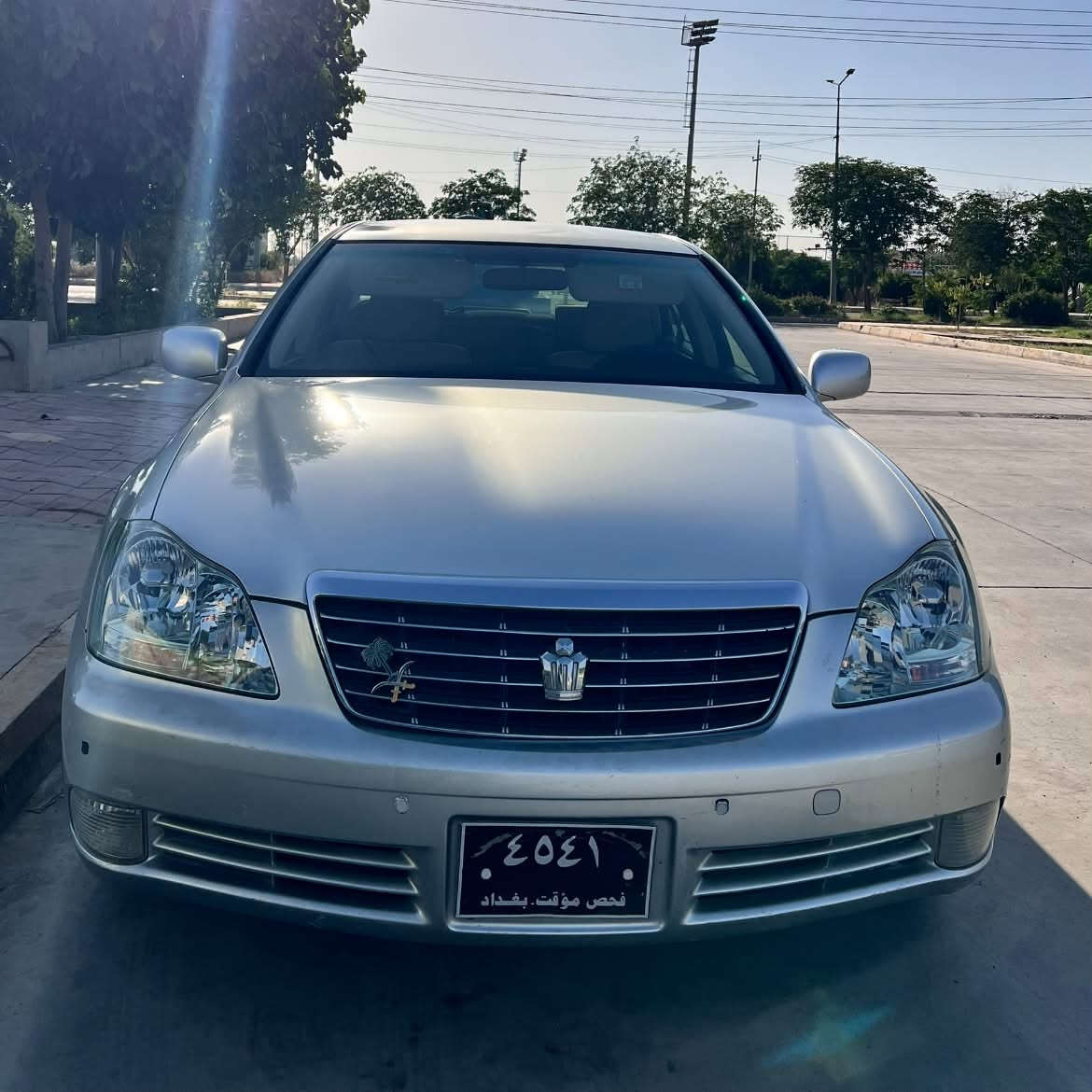 شاهینە ڕۆیاڵ 2005 مـوس ✅مجال54$
کۆدی بۆ کراوە  ناو زەرد 180
گێڕ و مەکینە بچوک  بێ دوکەڵ  بەصمە 
2 دوگمە شاشەو کامیرە تراکشن و مۆدی ناو بەفر
یەک پارچە بۆیاغ اوروپا  بێ دەعم و لێدراو 
تبرید سارد و گەرم بەشەرت جامی هەڵگیراوە
هندر بریکی بەستراوە  تایەی تازەیە رۆنی تازەیە 
بە دوای نوقسانی مەگەڕێ 
گۆڕینەوەش لەسەر دڵگرتن 
شوێن :کەلار سمود 
***********
