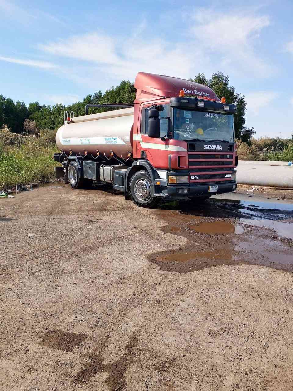 سلام عليكم للبيع سكانيه الفين 3 أصل سياره كفال عامه مكينه بم ونوزل مكينه جديد لا تبخير ولا تنقص طخم تاير تبريد شغال سنويه ال 27 وعشرين رقم بصره تحويل ثاني يوم سياره جديد مقطوره جديد تفصال جديد / ***********
