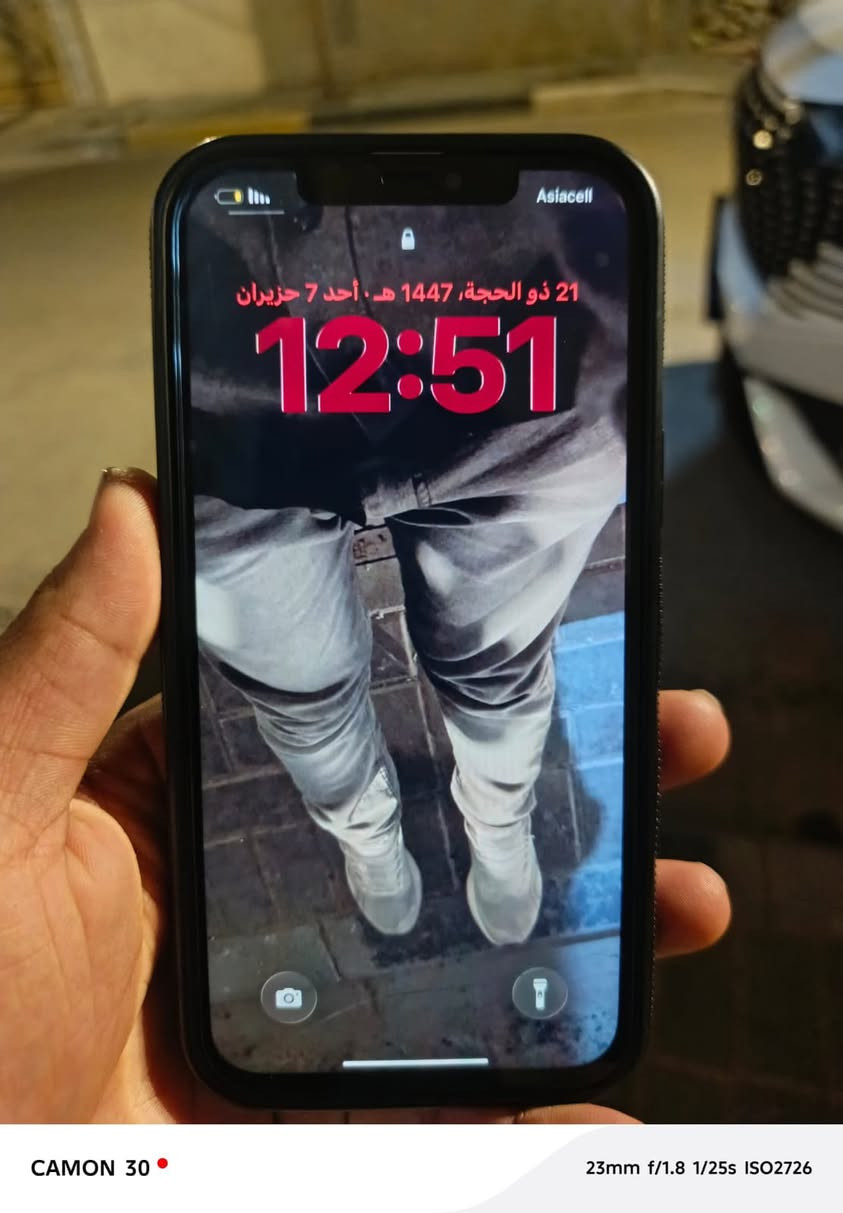 السلام عليكم جهاز للبيع جهاز مبدل شاشه ذاكره 512مكاني بصره ياسين خريبط سعره300 وبيه مجال بطاريه77 يريد يراسلني وتساب او ماسنجر هاذ رقمي ***********
