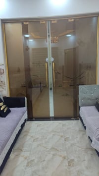 جامخانه • فاترينة • خزانة عرض • واجهة زجاجية • نظيفة • زجاج • ديكور من...