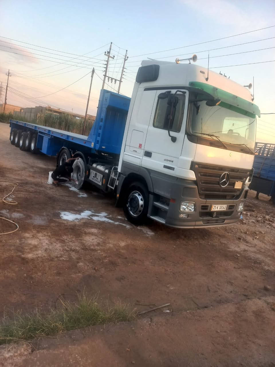 السلام عليكم للبيع اكتروس موديل 2008 راس و عربانة فول مواصفات مكفولة عربانة حدادة  العگيلي مربوطة فلات  رقم سليمانية تحويل مباشر المكان بغداد بسماية للاستفسار ‏‪***********‬‏
