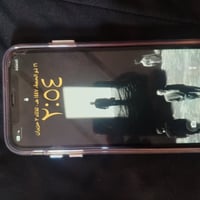 ايفون ١١ • ذاكره ١٢٨ • لزقه مكسوره