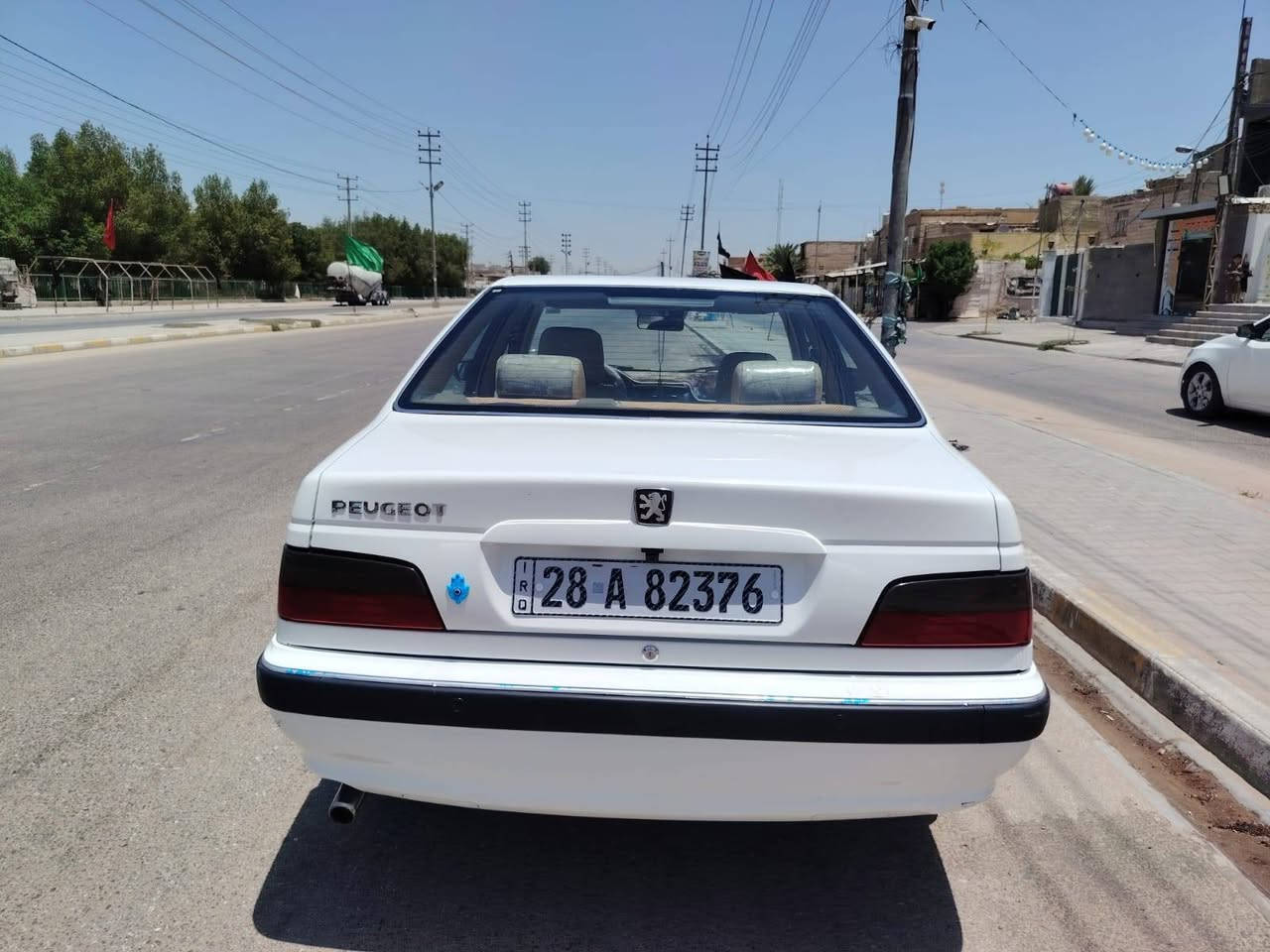 السلام عليكم بيجو بارص مديل24
محجوزه للمصرف باقي 4سنوات وتصير حره 
 سنويه لل32بسمي اسويلك وكله 
بيها باب خلفي تبديل شركه بلاء دواخل 
تخم تاير جديد دوشمه جديده
مكان السياره النجف الكوفه
***********
السعر 75وبيها مجال بسيط
