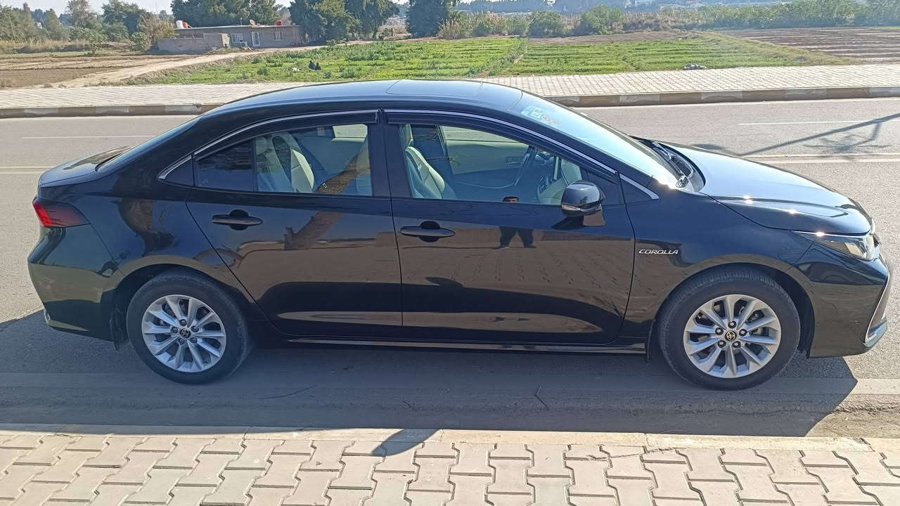 السلام عليكم
كورلا ياباني ساز خليجي موديل 2022 رقم اربيل فول مواصفات فتحة و شاشة و تبريد قطعتين و مرايات شفط و حساس امامي و خلفي و كامرا خلفية و السيارة كفالة عامة ماشية 58 الف 

السعر 173 ورقة 
السيارة موجودة بالكوت 

***********
