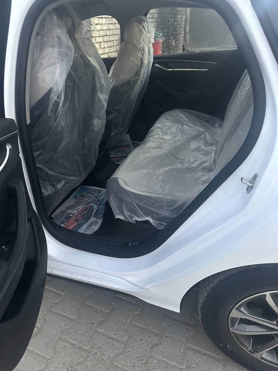 سلام عليكم بي وايدي البيع  بعد زيرو تحويل ثاني يوم  صارله شهر نازله من معرض *********** شباب مكلف بل نشر اني الي يريد يتصل فقط
