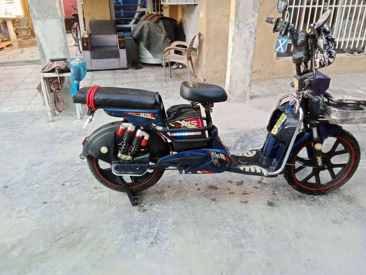 دراجه شحن للبيع مكاني الحسينيه الراشديه سعر ٤٠٠ وبيه مجال
‏‪***********‬‏
